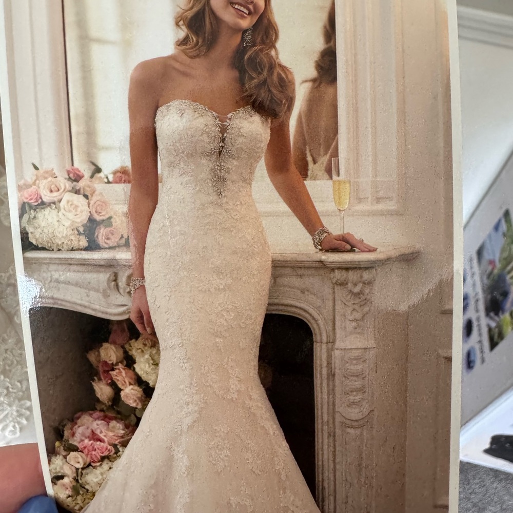 Symphony Bridal White Lace Veil